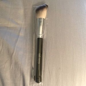 Blush Brush